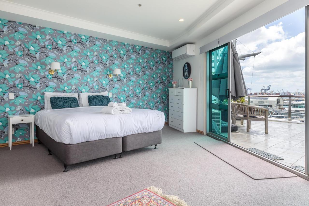Stunning Waterfront Location With Huge Balcony! Auckland Exterior foto