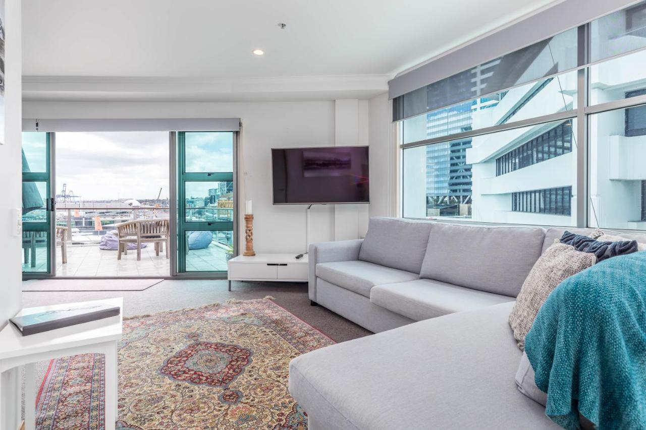 Stunning Waterfront Location With Huge Balcony! Auckland Exterior foto